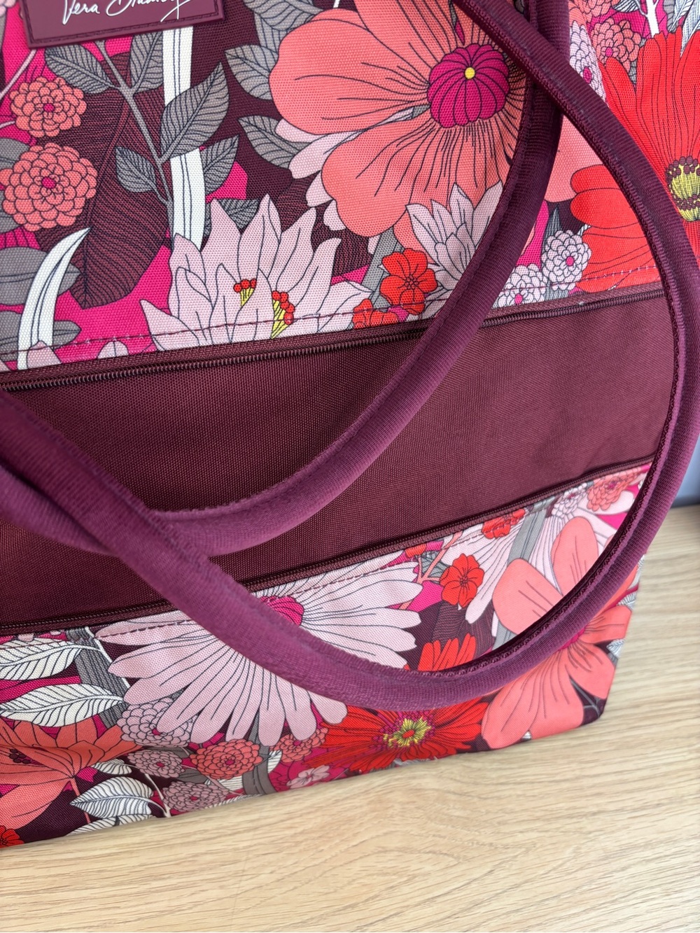Retired Large Vera Bradley Red Lighten Up Floral Expandable Travel Tote - Picture 3 of 13